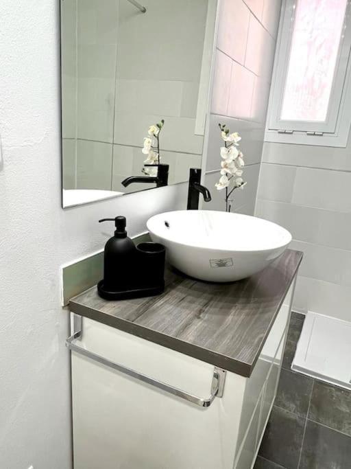 Comodo Y Acogedor Apartamento Apartment Madrid Exterior photo